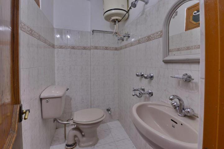 Hotel Ashish Inn Kandāghāt Extérieur photo