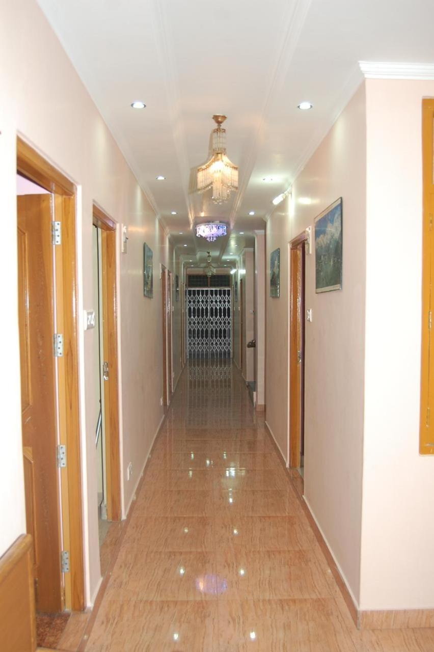 Hotel Ashish Inn Kandāghāt Extérieur photo