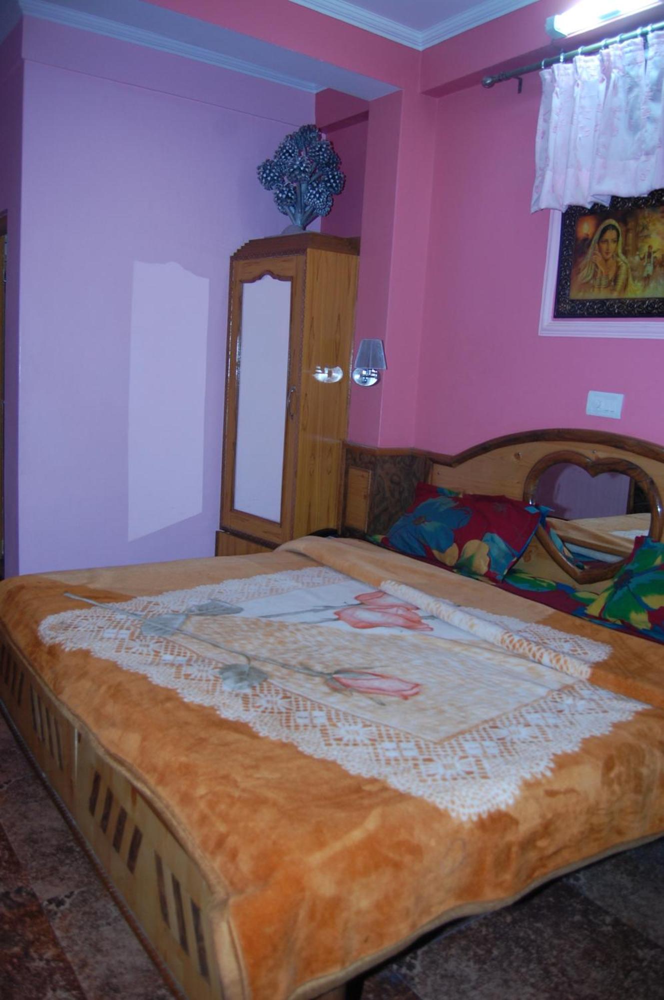 Hotel Ashish Inn Kandāghāt Extérieur photo